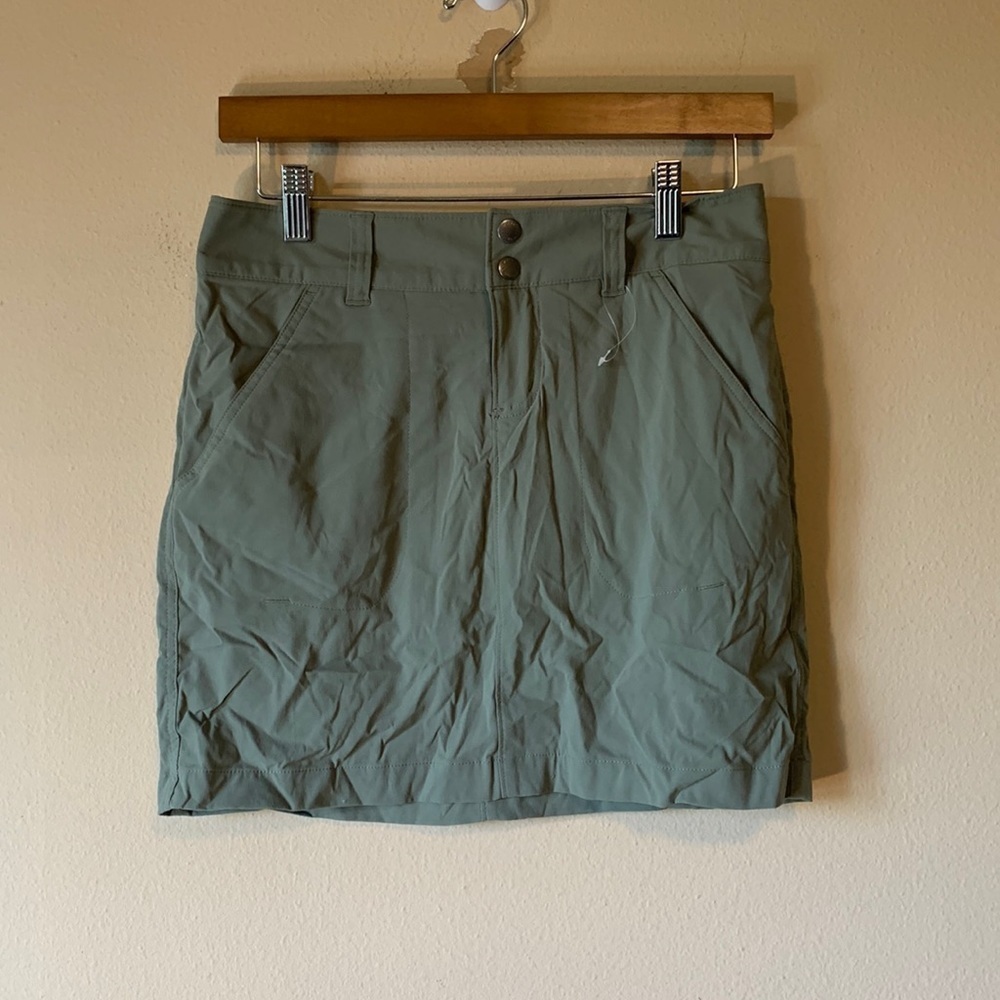 Columbia Womens Hiking Outdoor Skirt Skort Lined Nylon Olive Green Sz 2 Hybrid